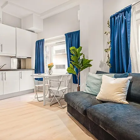 Διαμέρισμα Dinbnb I At City Centre With Roof Terrace